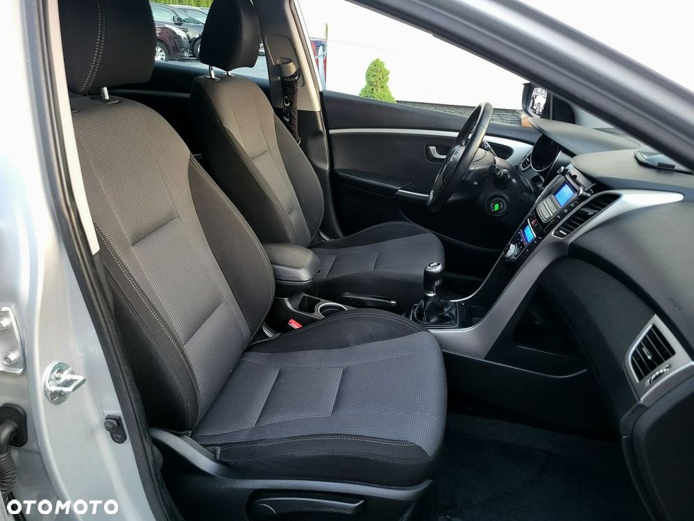 Hyundai i30 - 13
