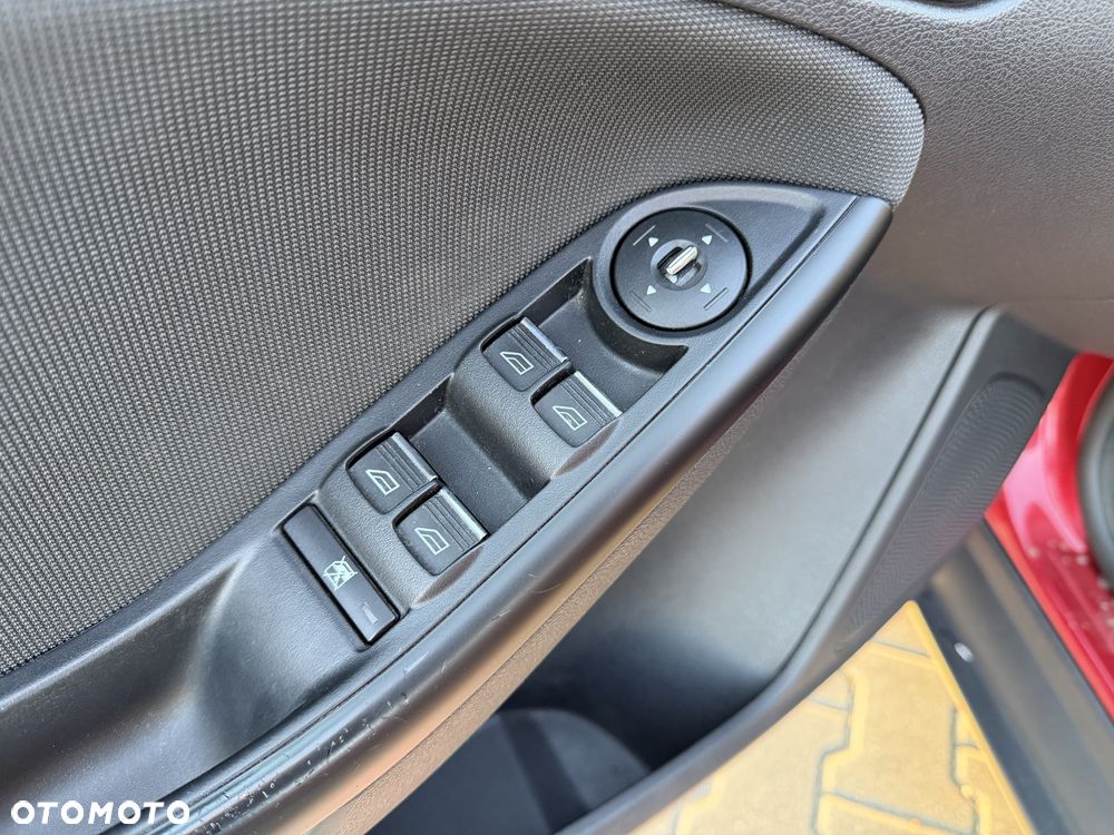 Ford Focus 1.6 EcoBoost Start-Stopp-System Champions Edition - 15
