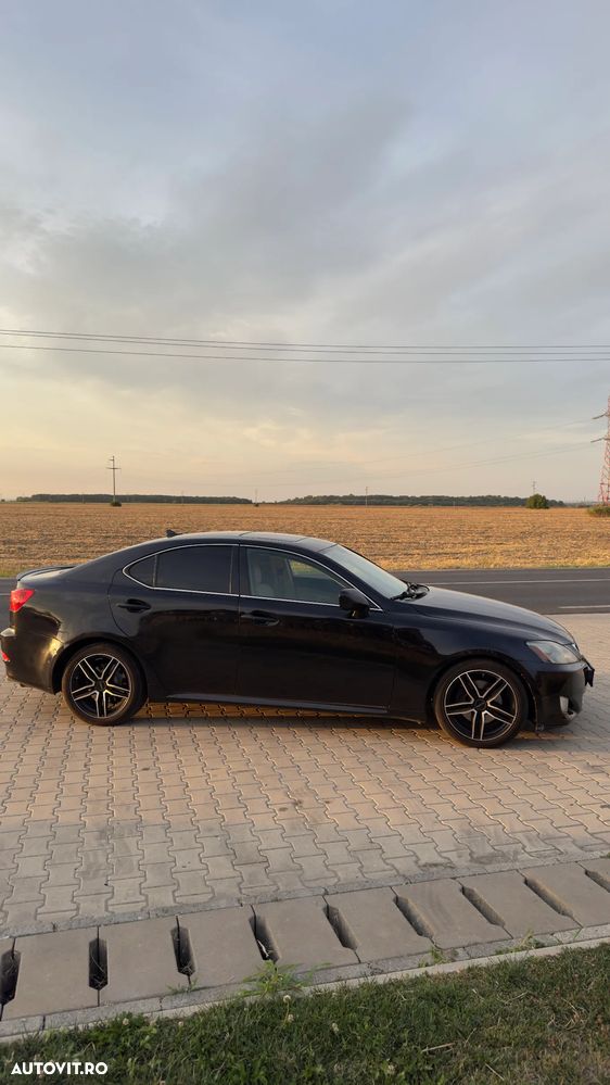 Lexus Seria IS 250 2.5 V6 Aut Luxury - 4