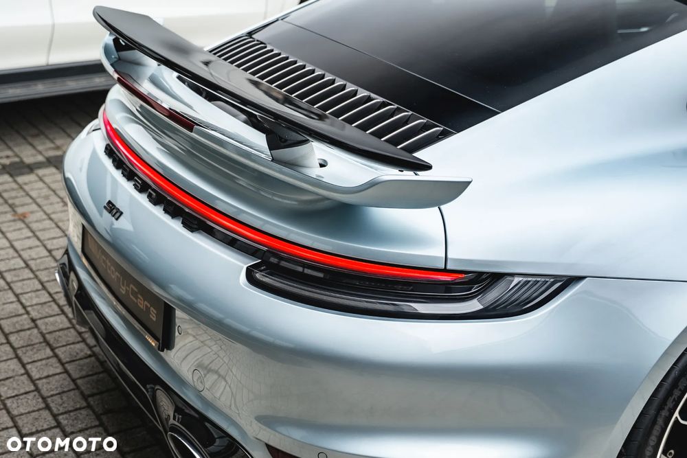Porsche 911 Turbo S - 16