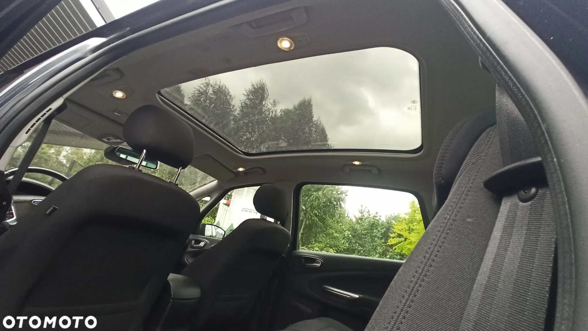 Ford S-Max - 16