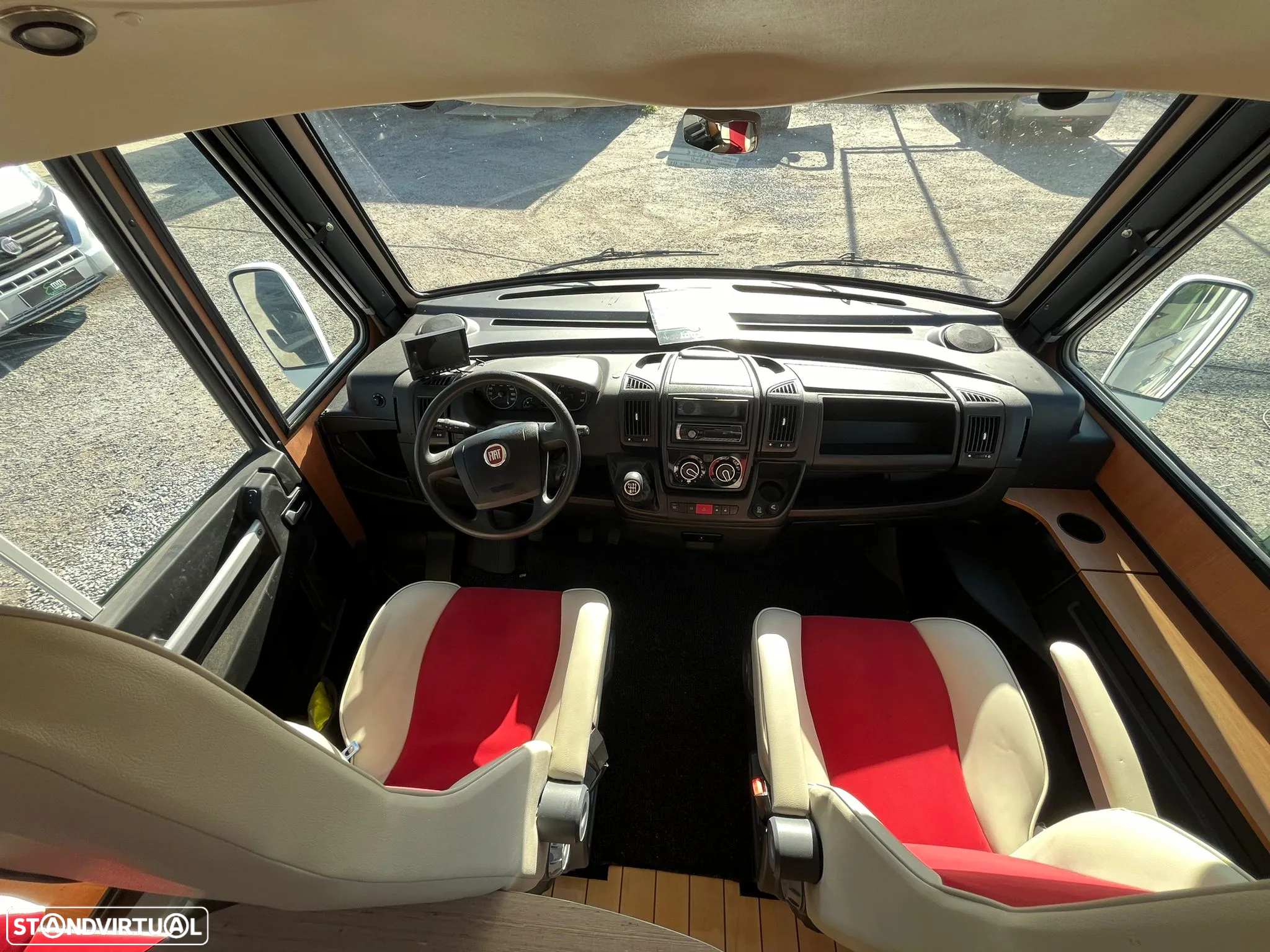 Pilote Aventura 740 - 6