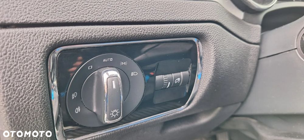 Skoda Superb 2.0 TDI Business - 7