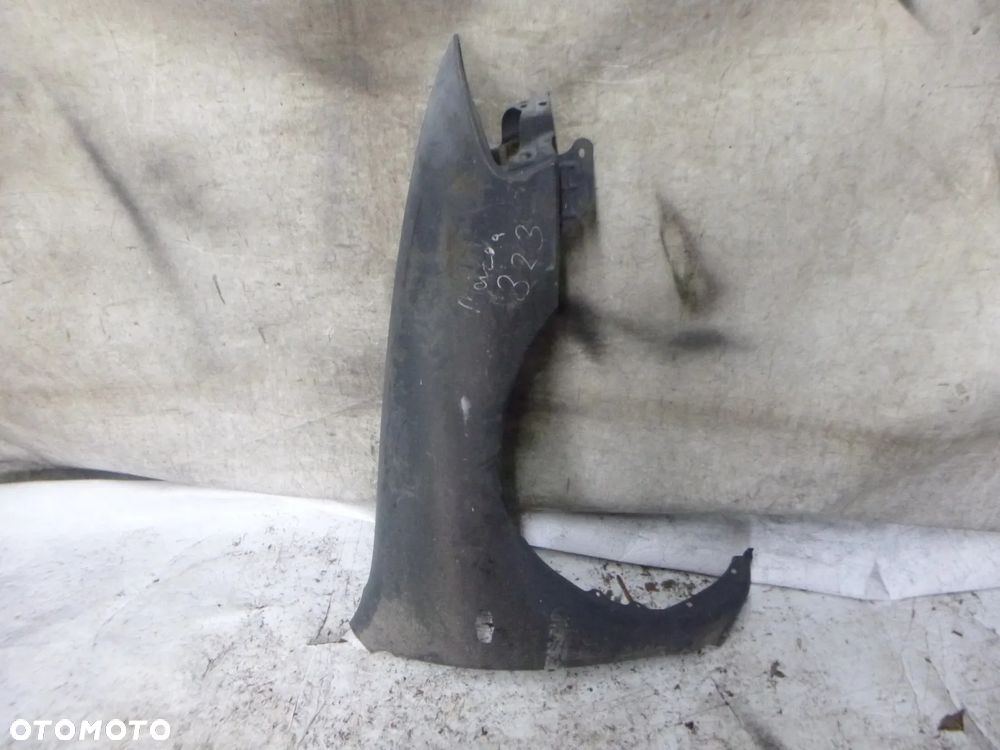mazda 323p błotnik przód przedni prawy - 1