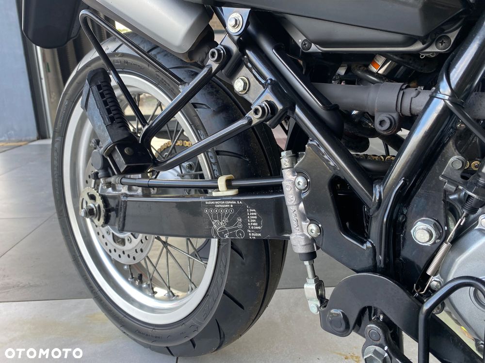 Suzuki DR - 15