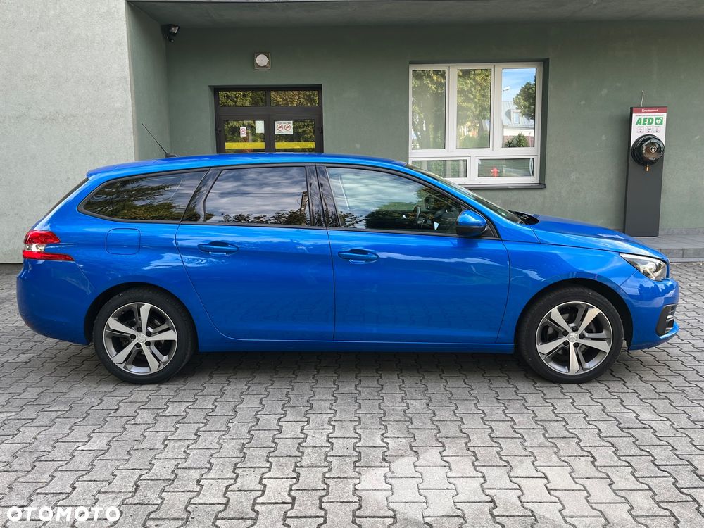 Peugeot 308 BlueHDi 130 EAT8 Business - 16