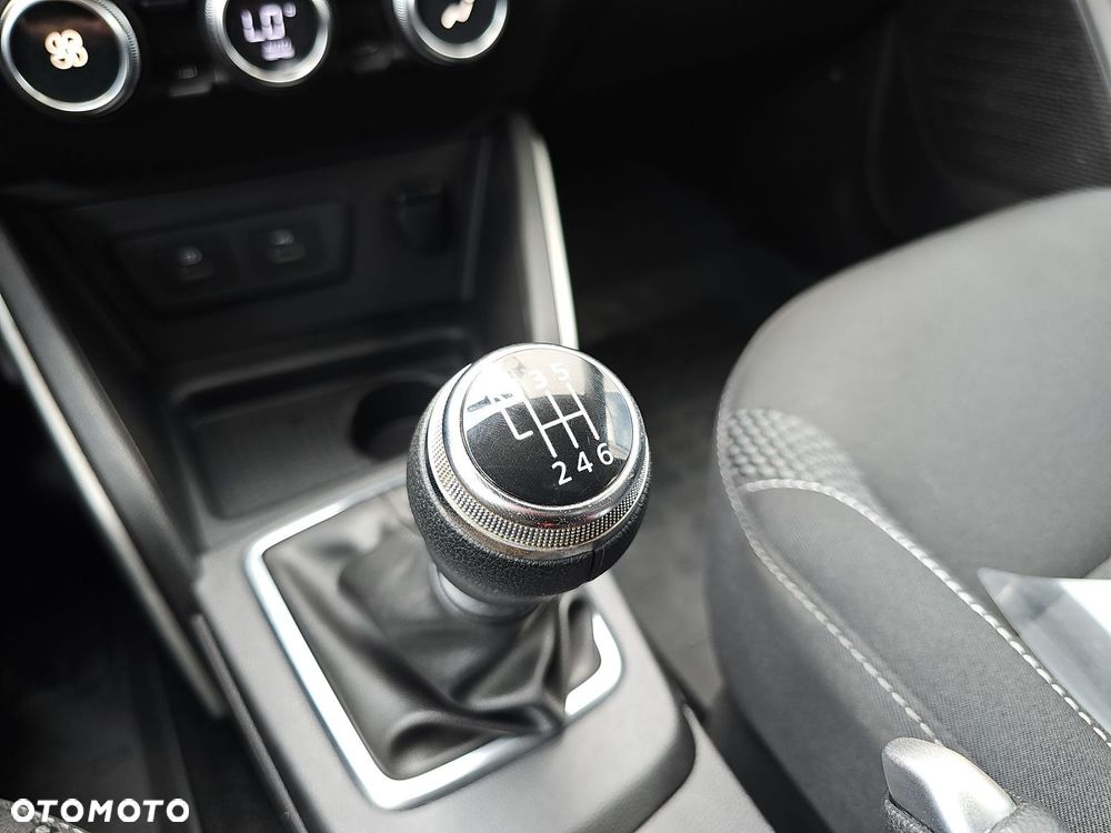 Dacia Duster 1.0 TCe Prestige - 34
