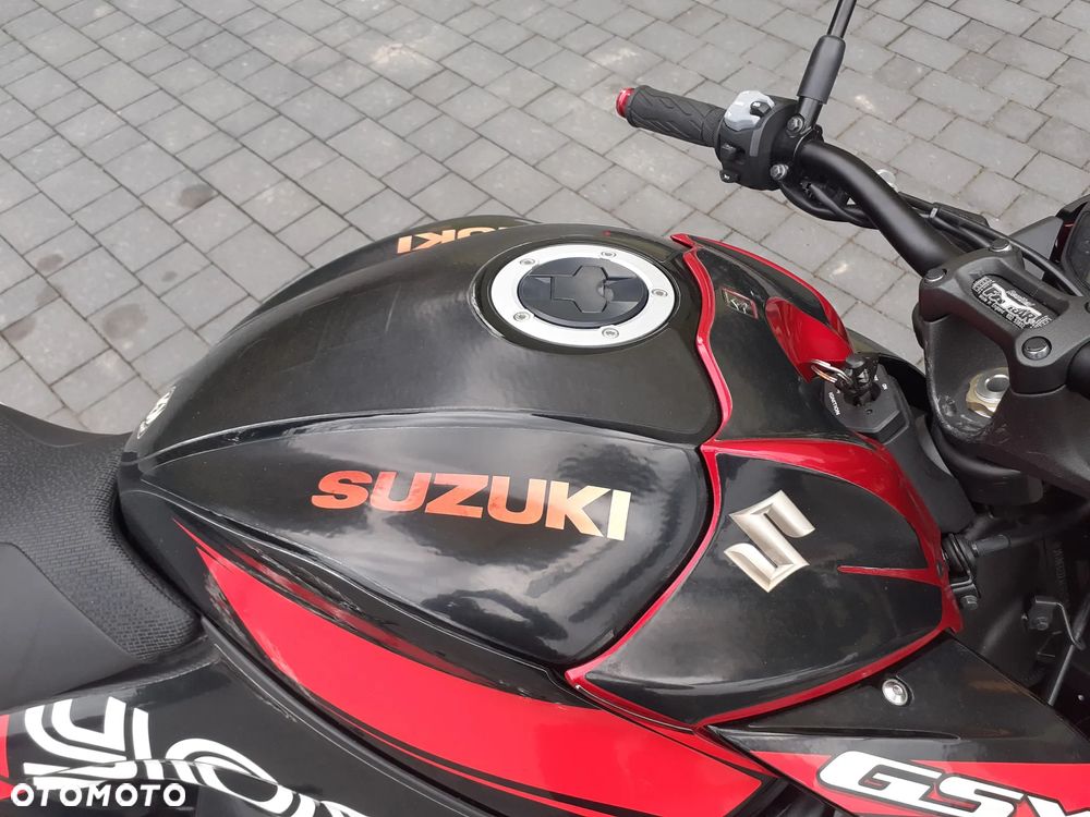 Suzuki GSX 1000 - 4