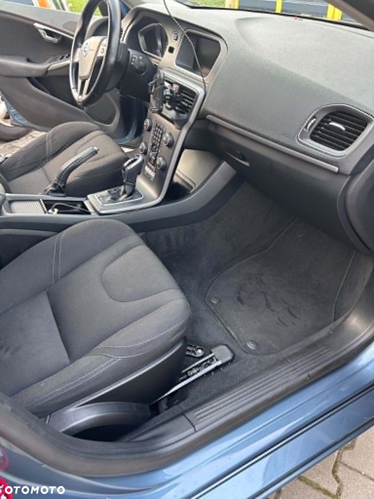 Volvo V40 D2 Kinetic - 7