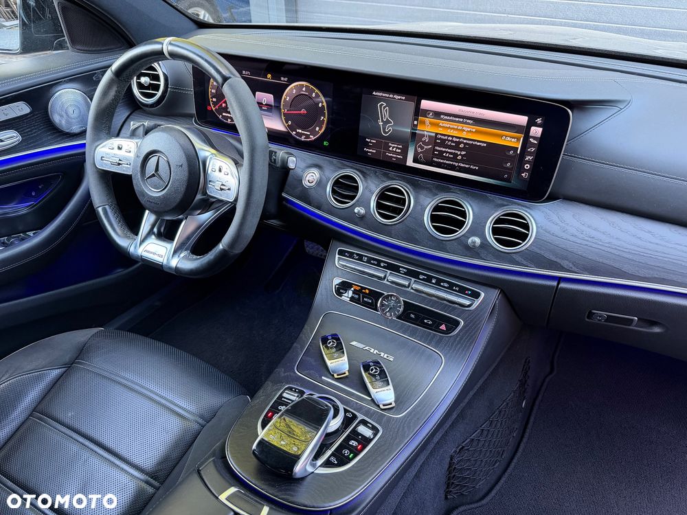 Mercedes-Benz Klasa E AMG 63 S 4Matic+ AMG Speedshift MCT-9G - 5