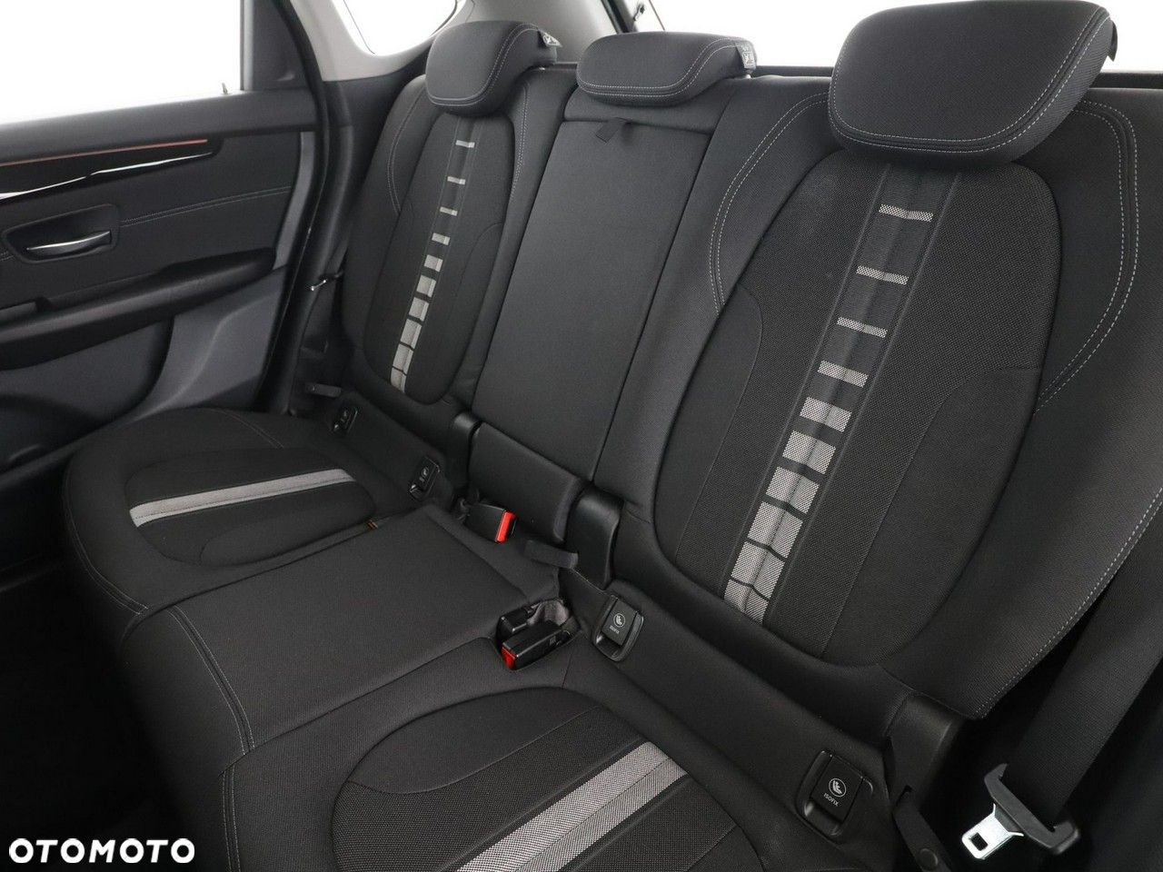 BMW Seria 2 218d Active Tourer Sport Line - 13
