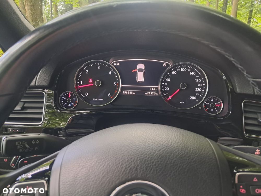 Volkswagen Touareg 3.0 V6 TDI 4XMot BMT - 11