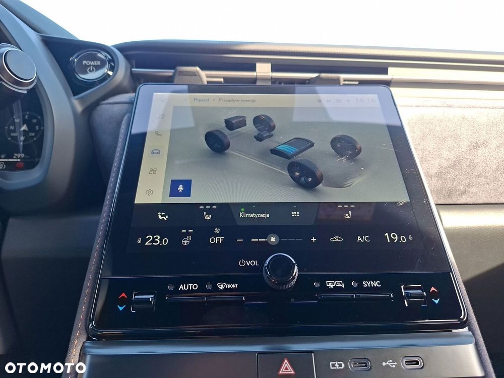 Lexus LBX 2024
