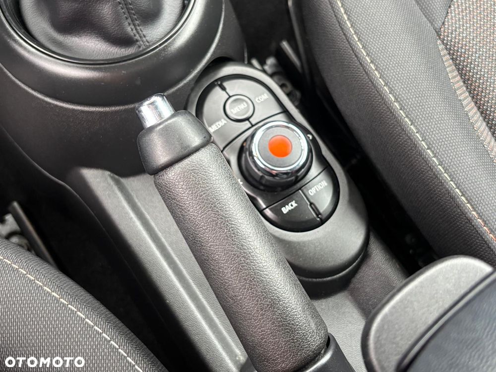 MINI ONE Standard - 39