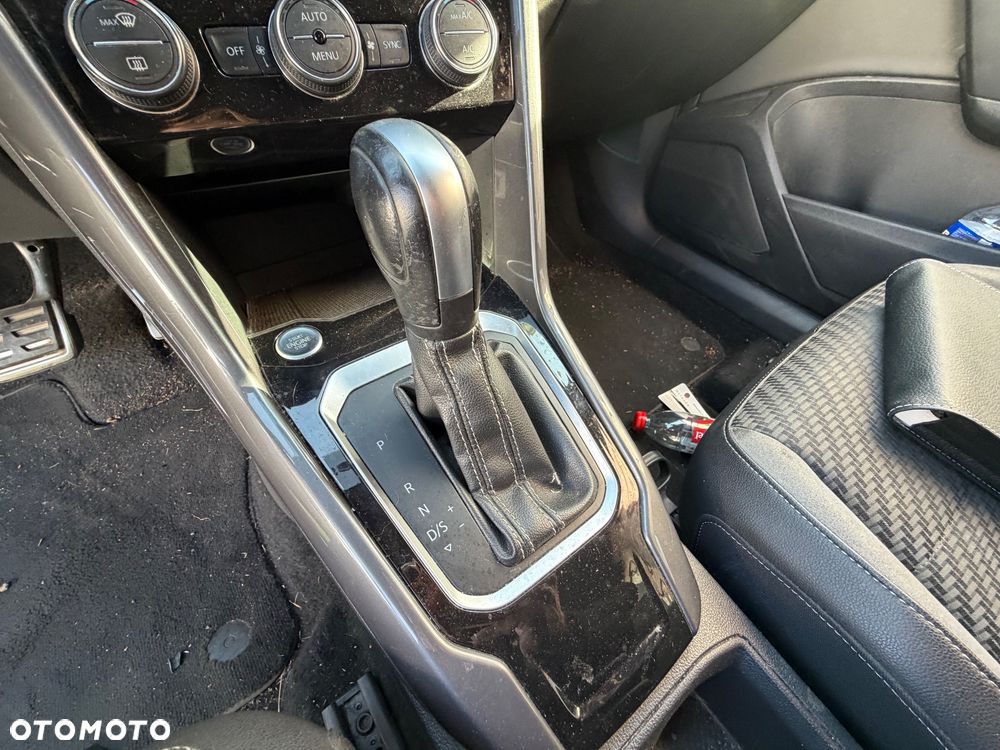 Volkswagen T-Roc 2.0 TDI SCR DSG R-Line - 16