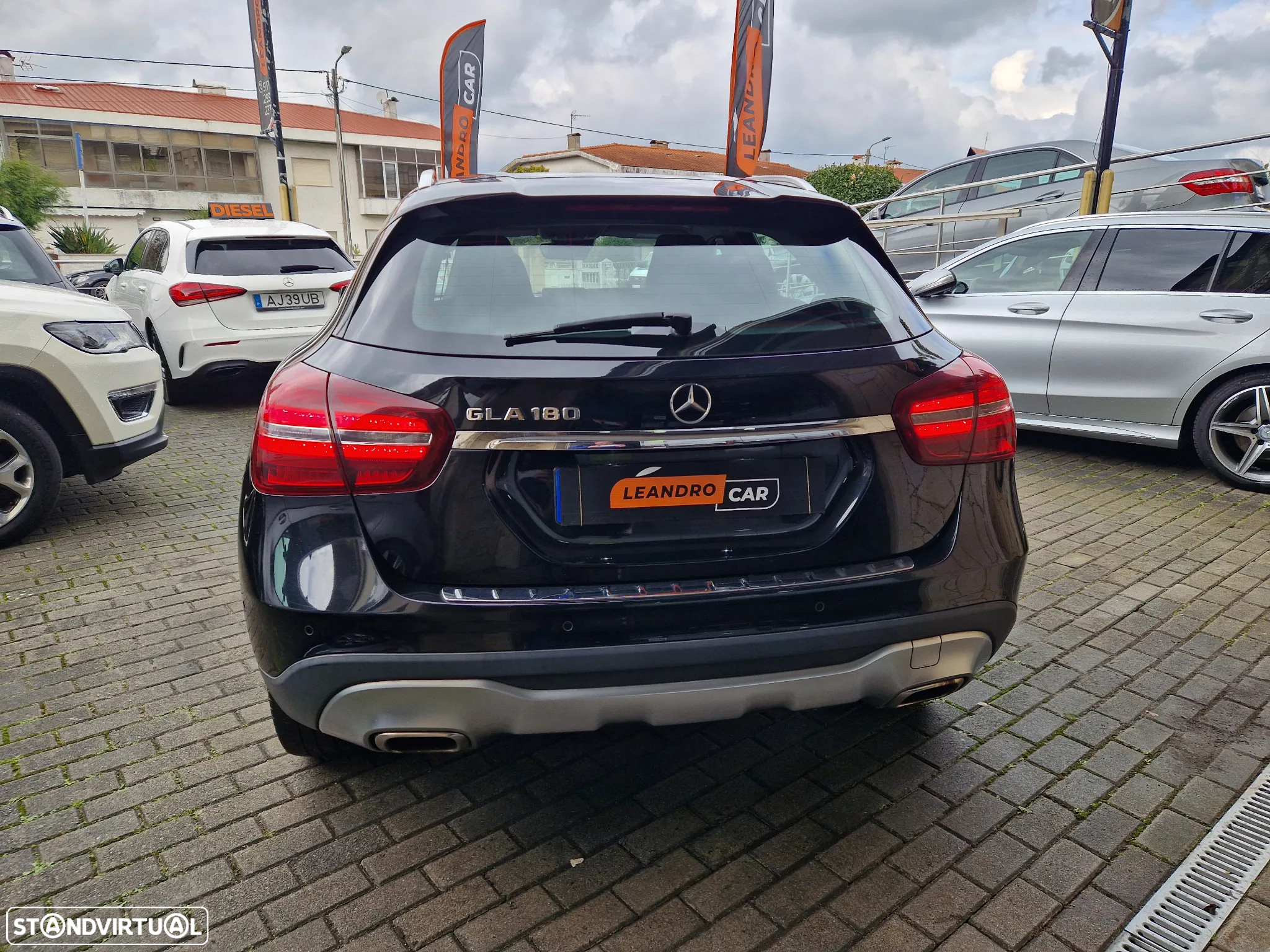 Mercedes-Benz GLA 180 7G-DCT Urban - 6