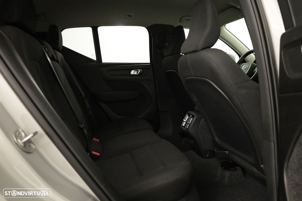 Volvo XC 40 2.0 B3 Essential - 20