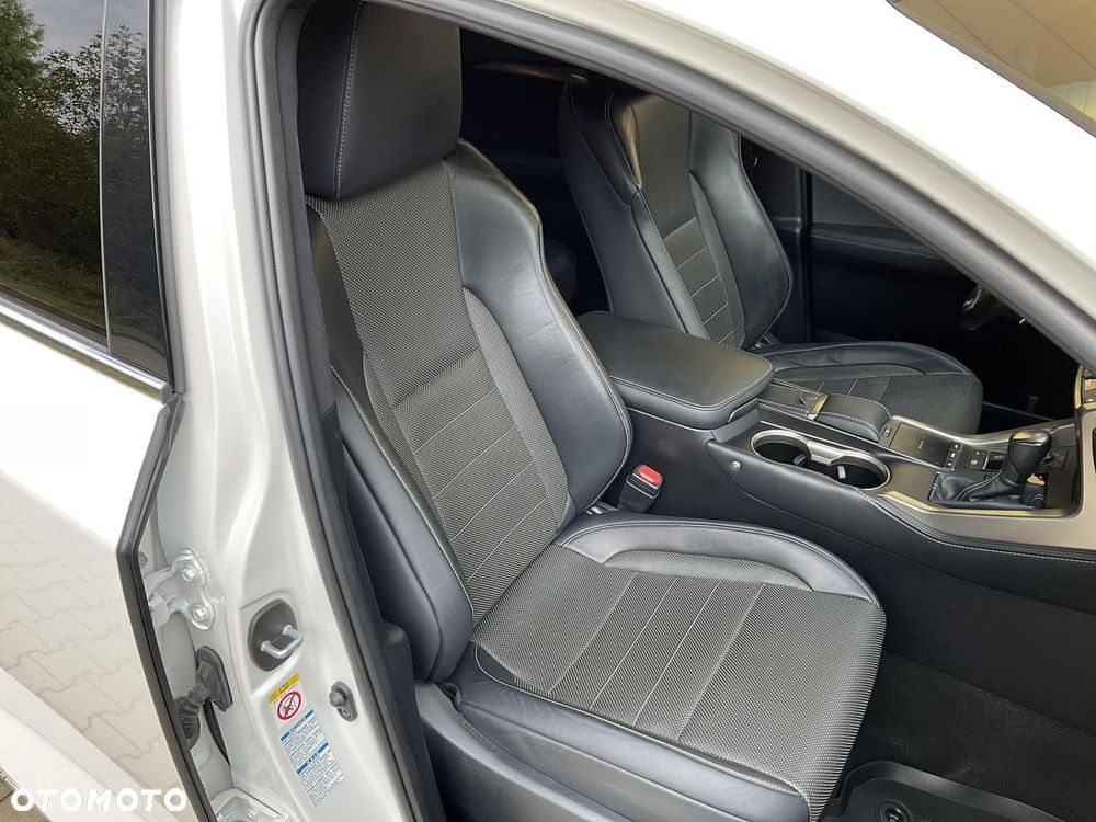 Lexus NX 300h F Sport AWD - 15