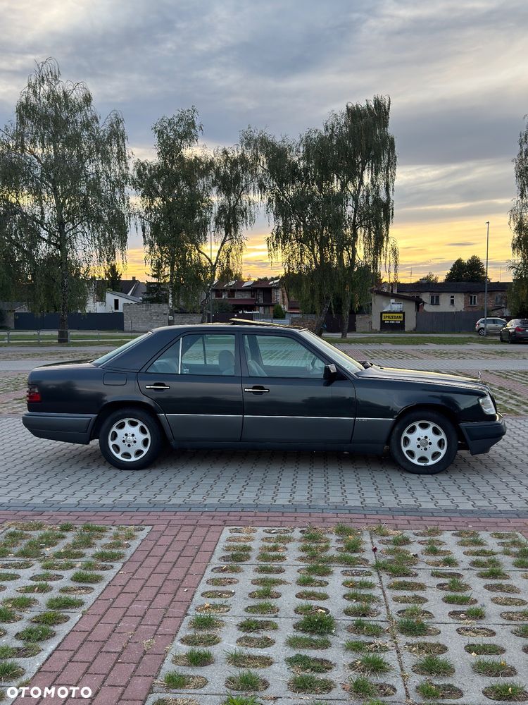 Mercedes-Benz Klasa E - 3