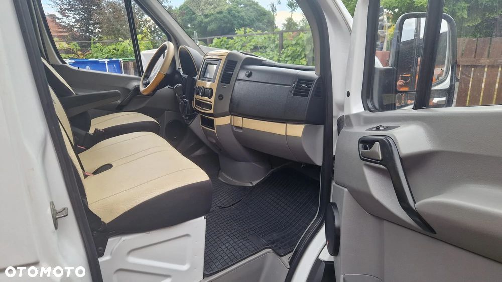 Mercedes-Benz Sprinter - 7
