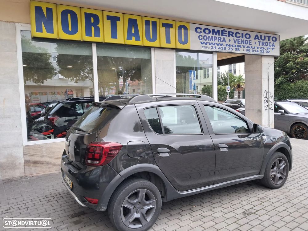 Dacia Sandero 0.9 TCe Stepway - 4