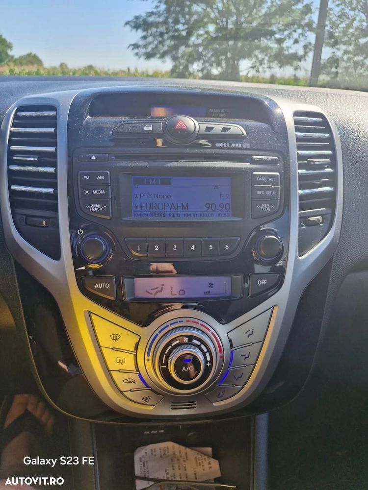 Hyundai ix20 1.4 blue Comfort - 10