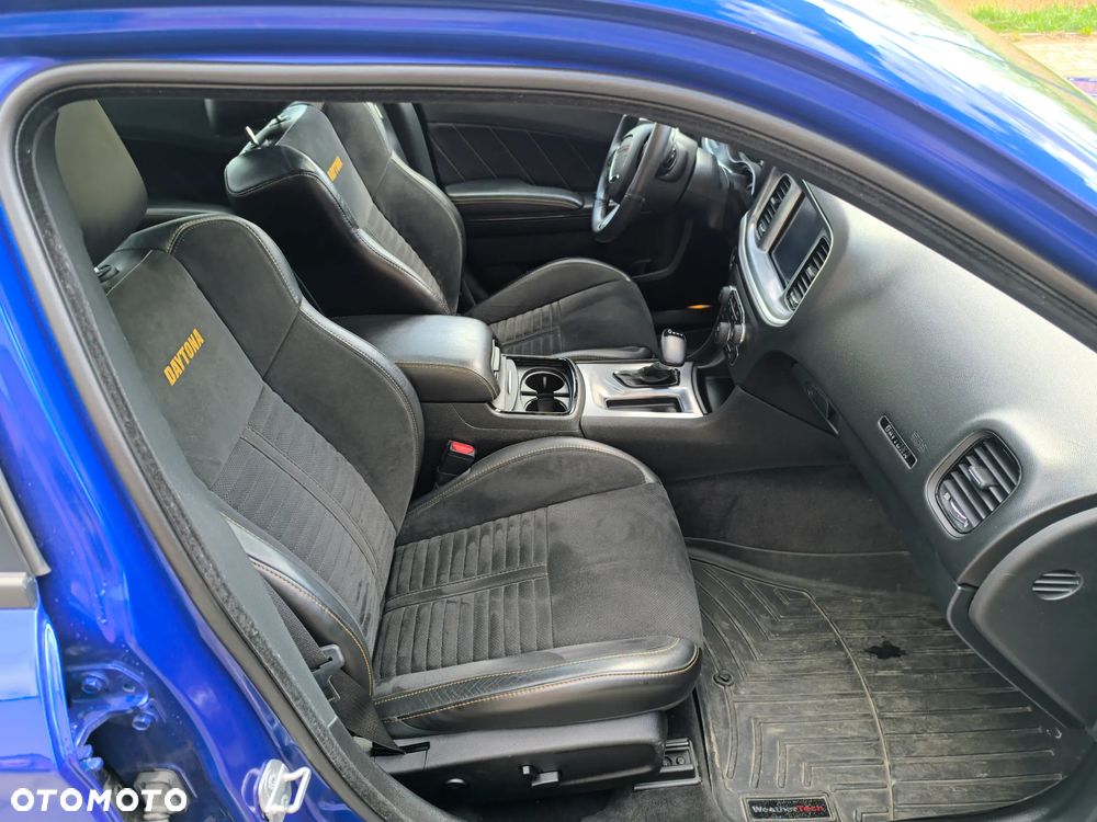 Dodge Charger 5.7 R/T Daytona - 11
