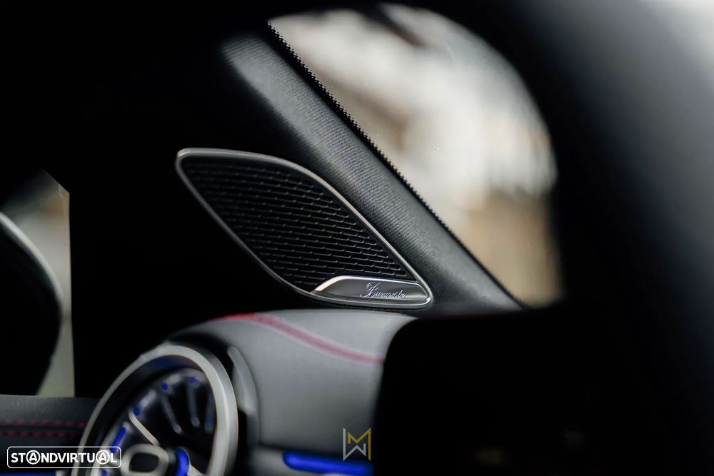 Mercedes-Benz CLA 250 e Shooting Brake AMG Line - 16