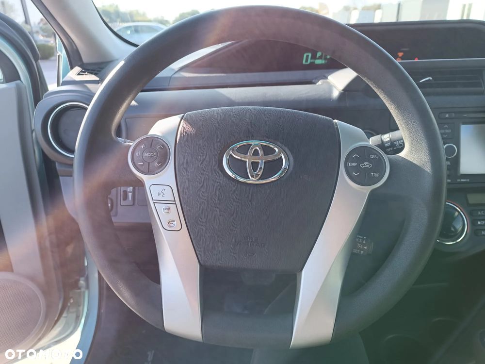 Toyota Prius - 12