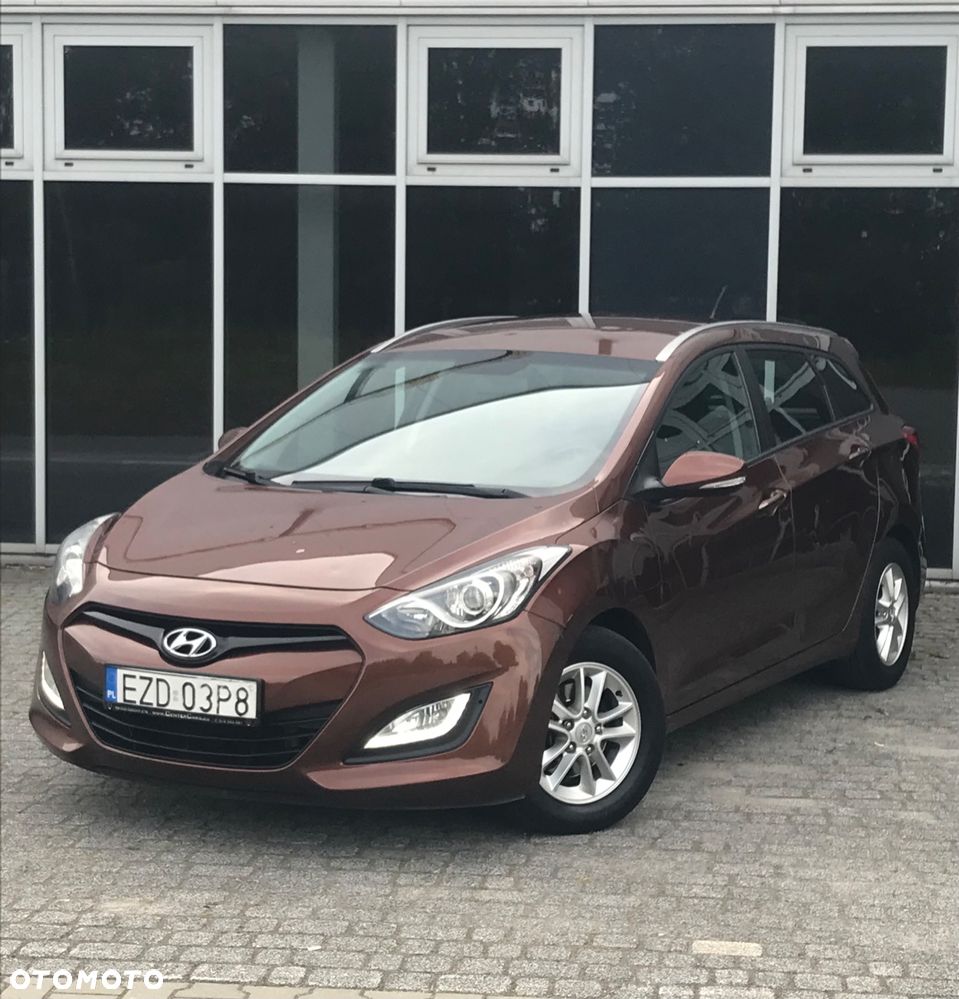 Hyundai i30 blue 1.6 CRDi Style - 3