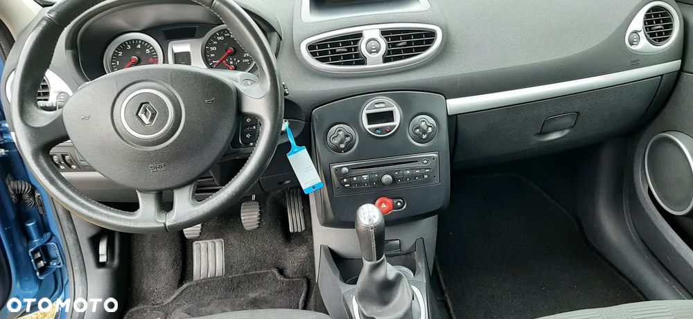 Renault Clio 1.2 TCE Wind - 23