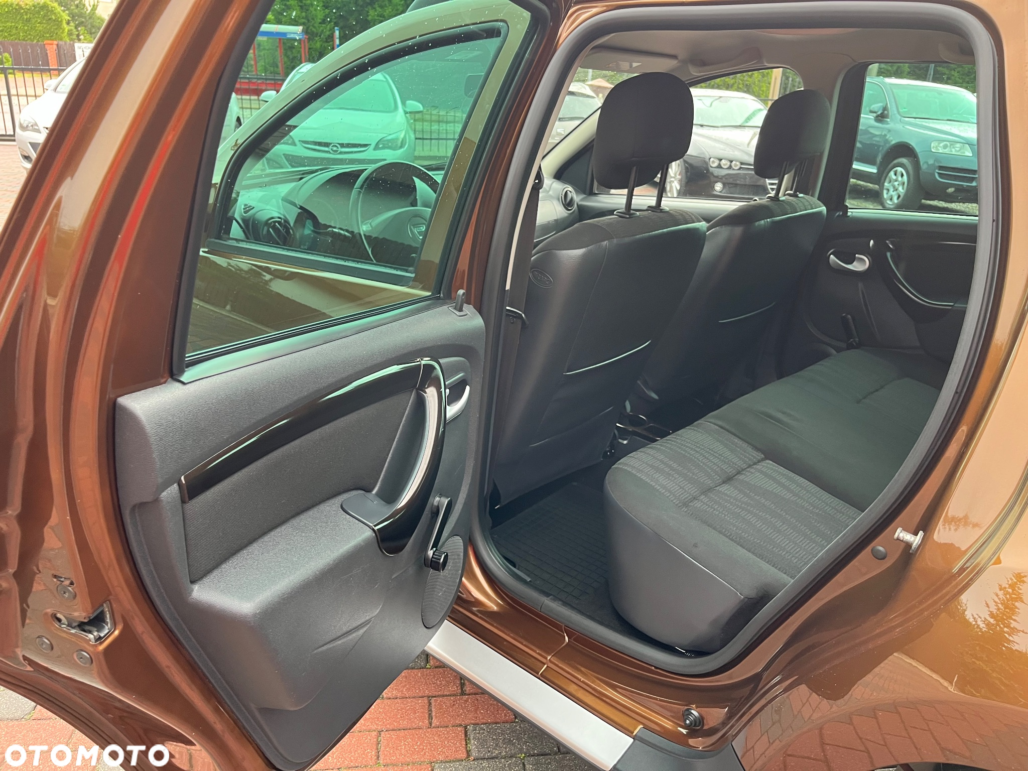 Dacia Duster 1.6 Laureate - 21