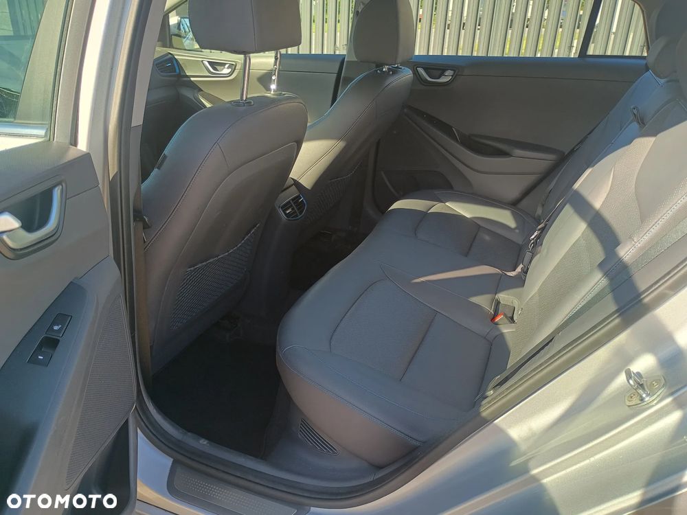 Hyundai IONIQ 1.6 GDI Premium - 20