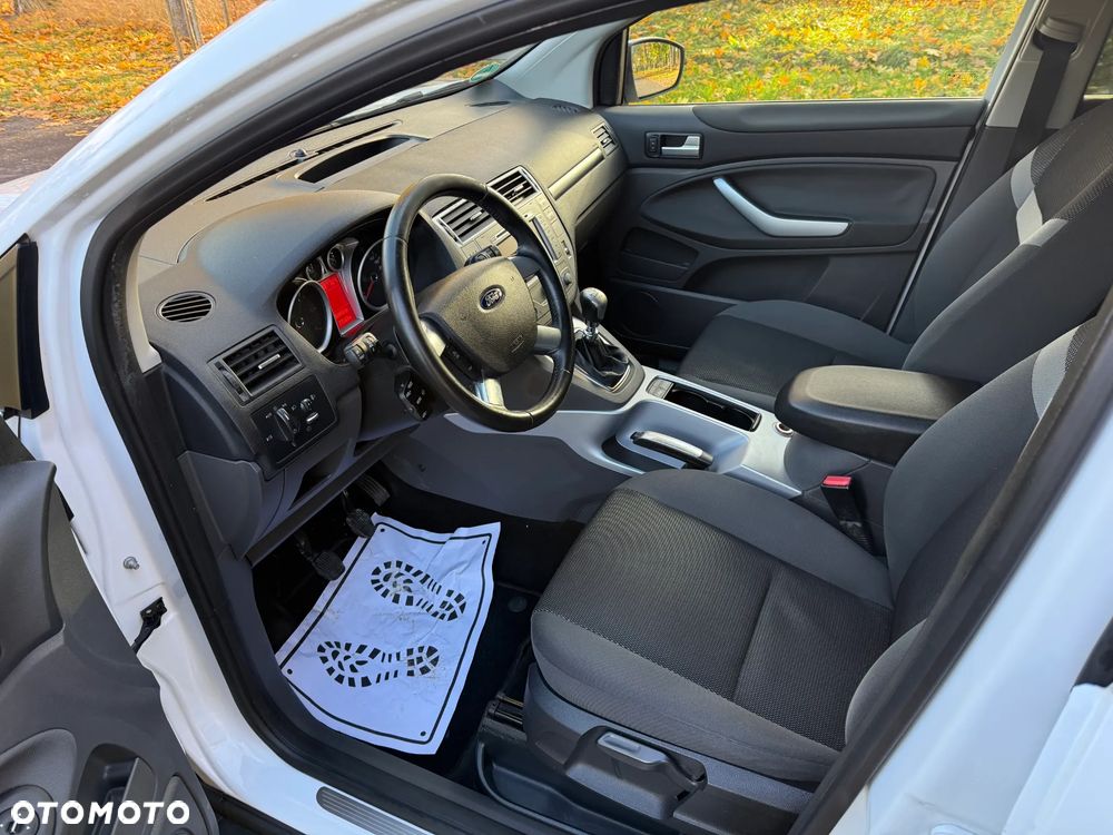 Ford Kuga 2.0 TDCi Titanium - 6
