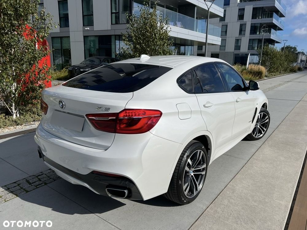 BMW X6 xDrive40d - 9