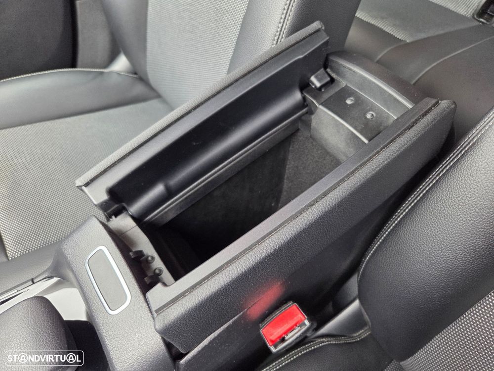 Mercedes-Benz B 200 Progressive Aut. - 25