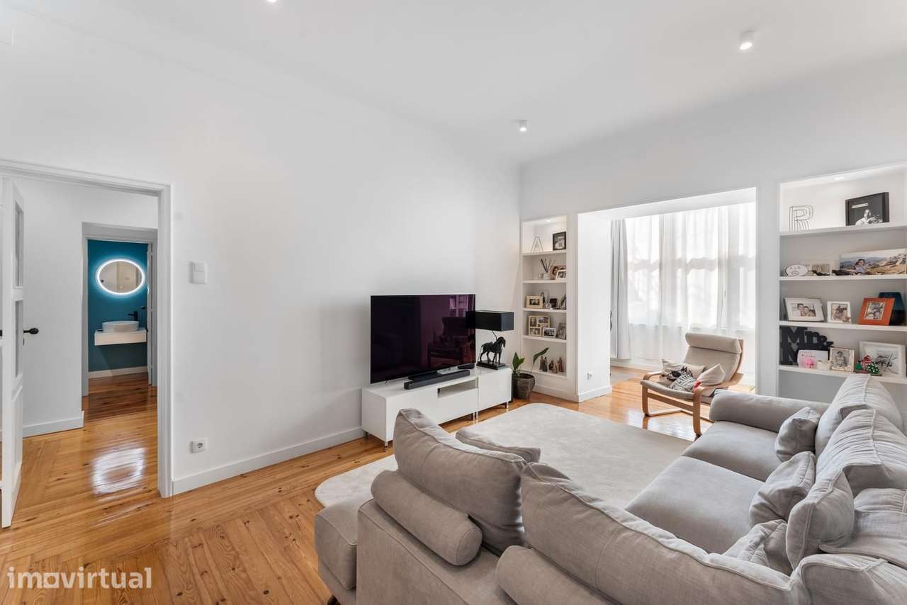 Apartamento T3 com varanda, Avenidas Novas, Lisboa - Grande imagem: 2/32