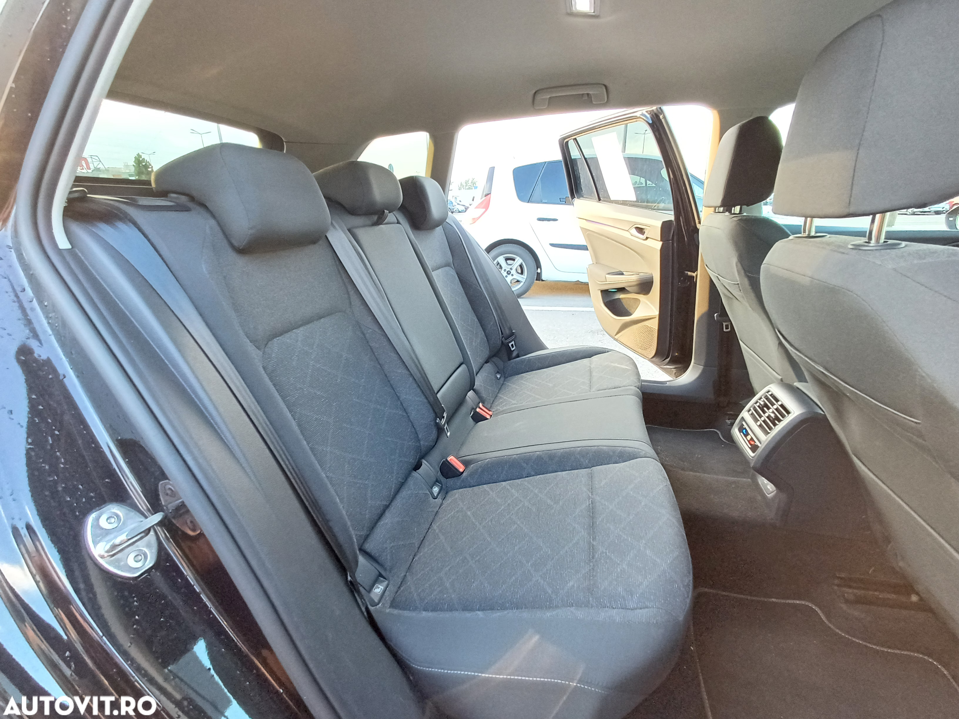 Volkswagen Golf Variant 2.0 TDI 116CP Life - 26