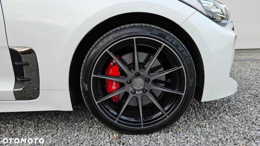 Kia Stinger 3.3 T-GDI AWD GT - 15