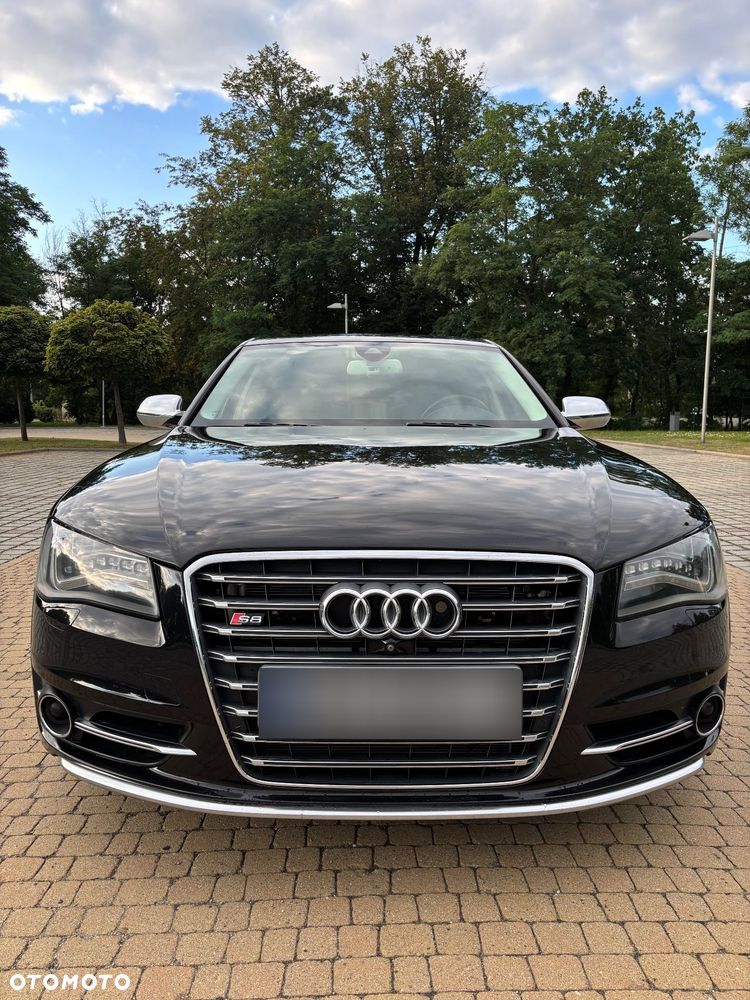 Audi S8 - 5