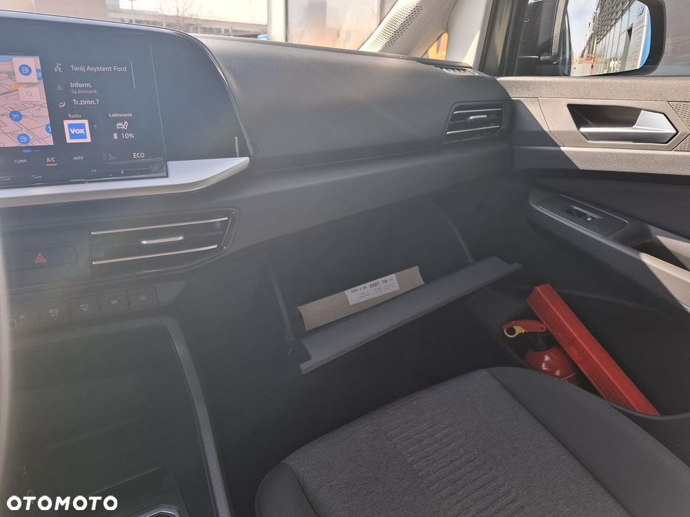Ford Transit Connect - 21