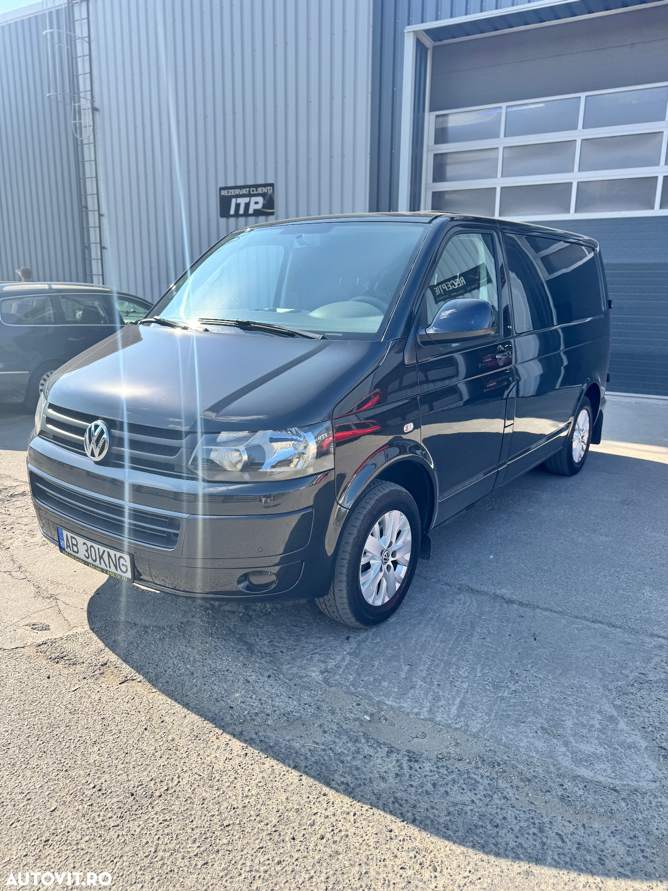 Volkswagen Transporter - 3