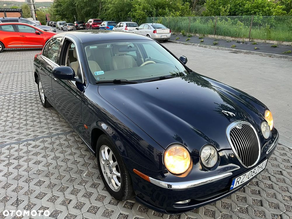 Jaguar S-Type 2.5 V6 Sport - 33
