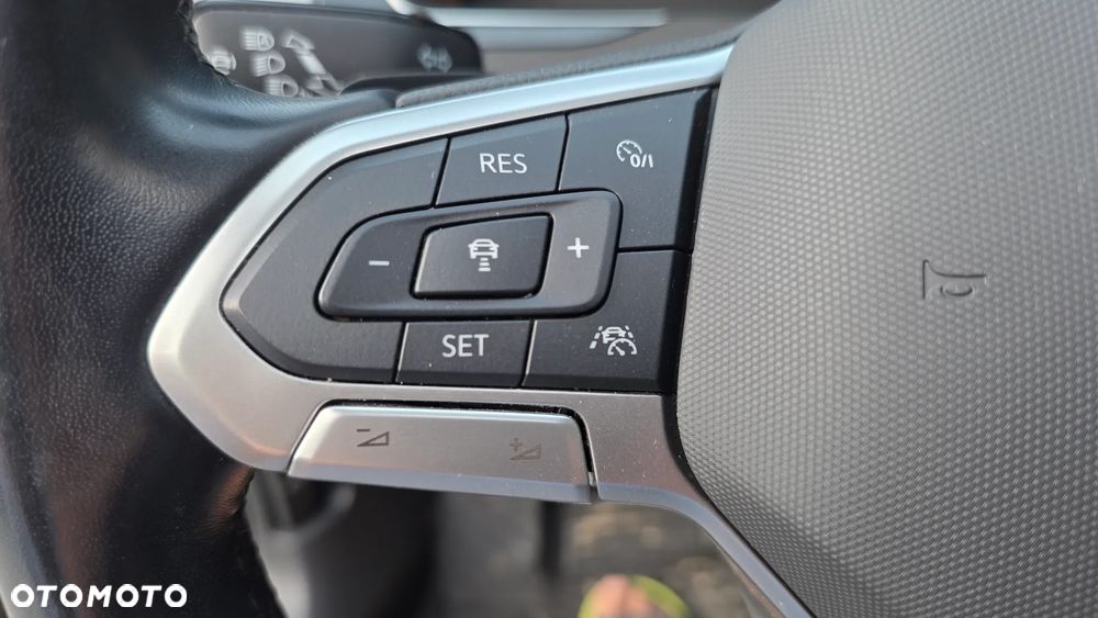 Volkswagen Passat - 23