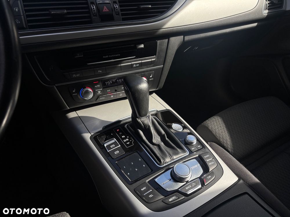 Audi A6 Avant 2.0 TDI Ultra S tronic - 16