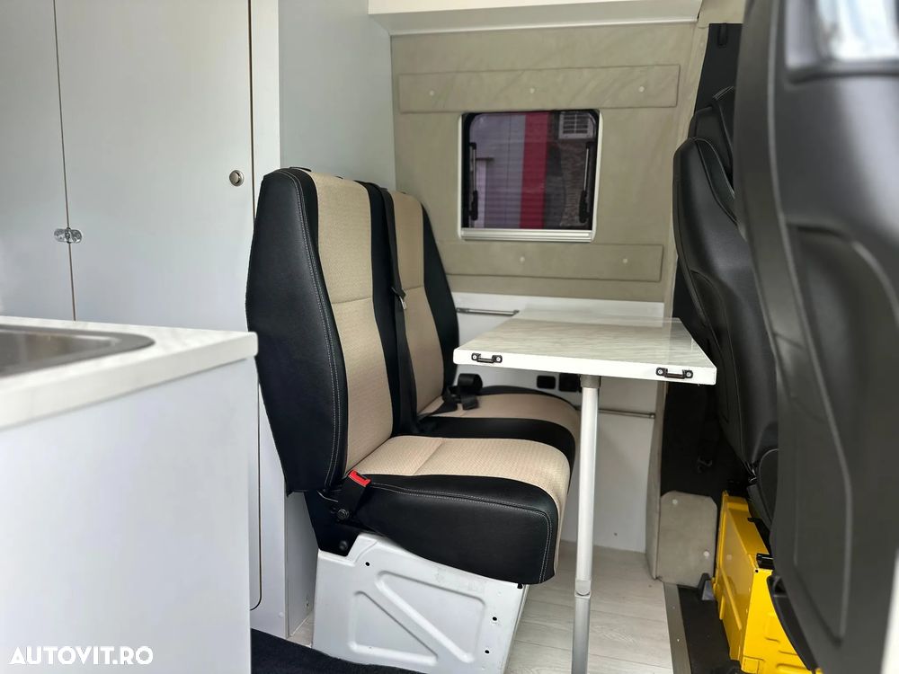 Mercedes-Benz Sprinter - 15