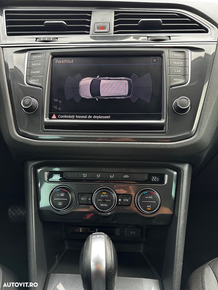 Volkswagen Tiguan 2.0 TDI 4Mot DSG Comfortline - 23