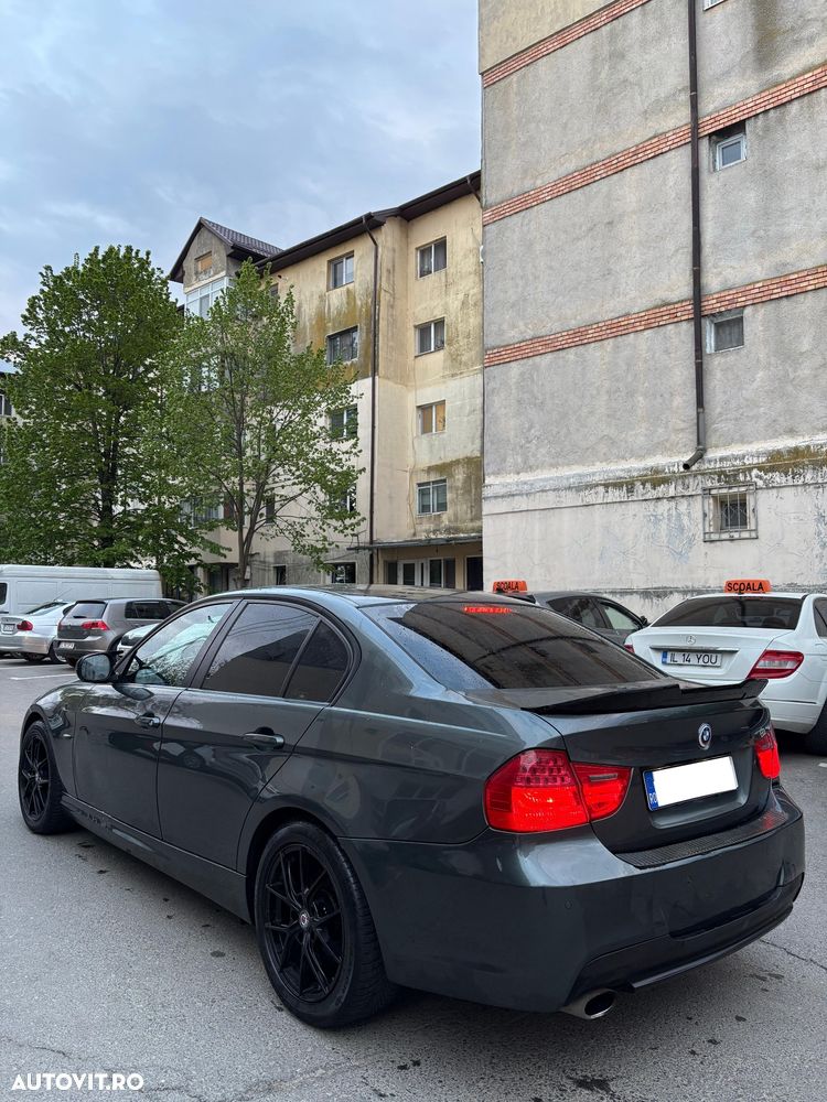 BMW Seria 3 318d - 4