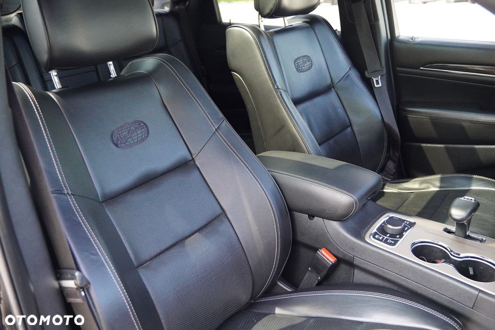 Jeep Grand Cherokee - 35