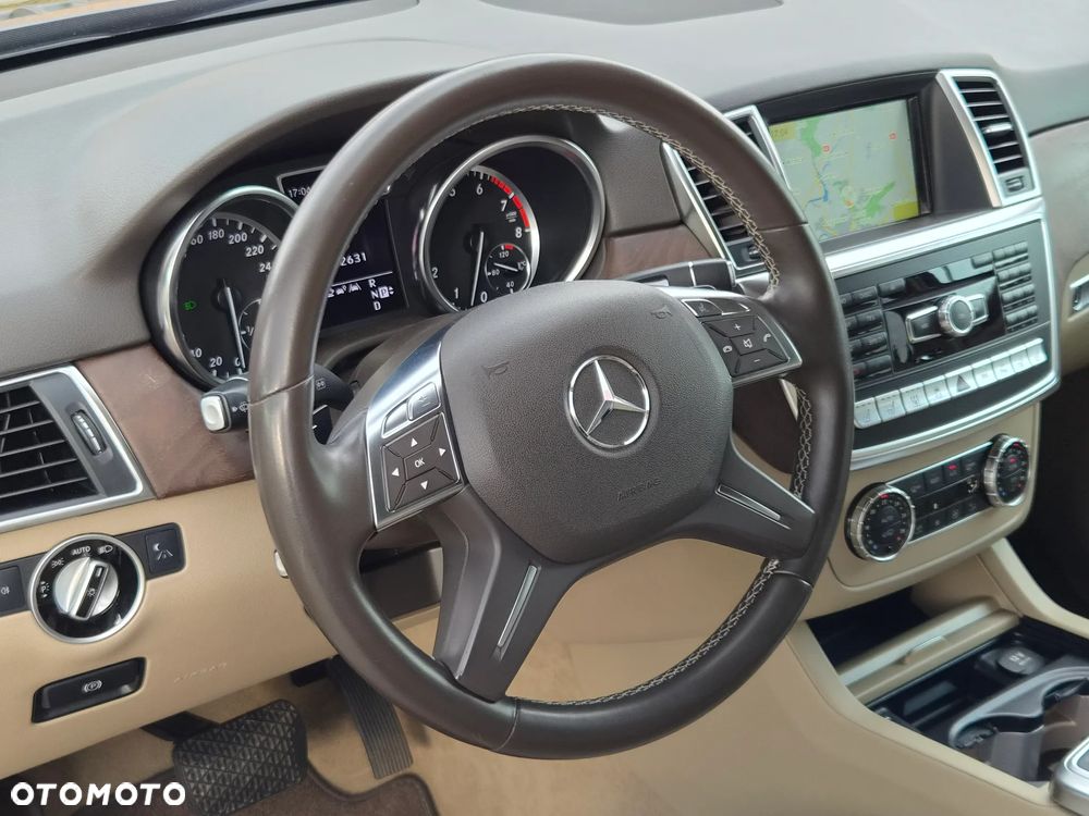 Mercedes-Benz ML 350 BlueEff 4-Matic - 13